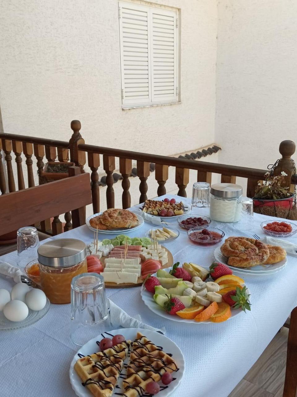 Dd Villa Berat Exterior foto